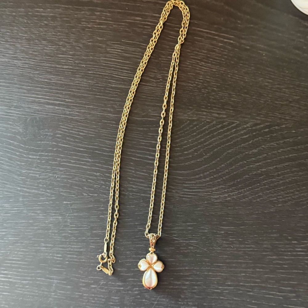 Goldtone Avon reversible cross necklace long chain vintage antique